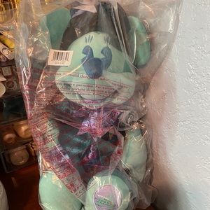 Disney Minnie Mouse Main Attraction October Plush